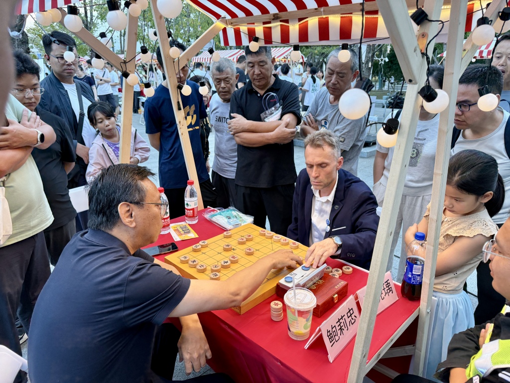 公开赛开幕, 间棋手擂台 公开赛开幕, 间棋手擂台