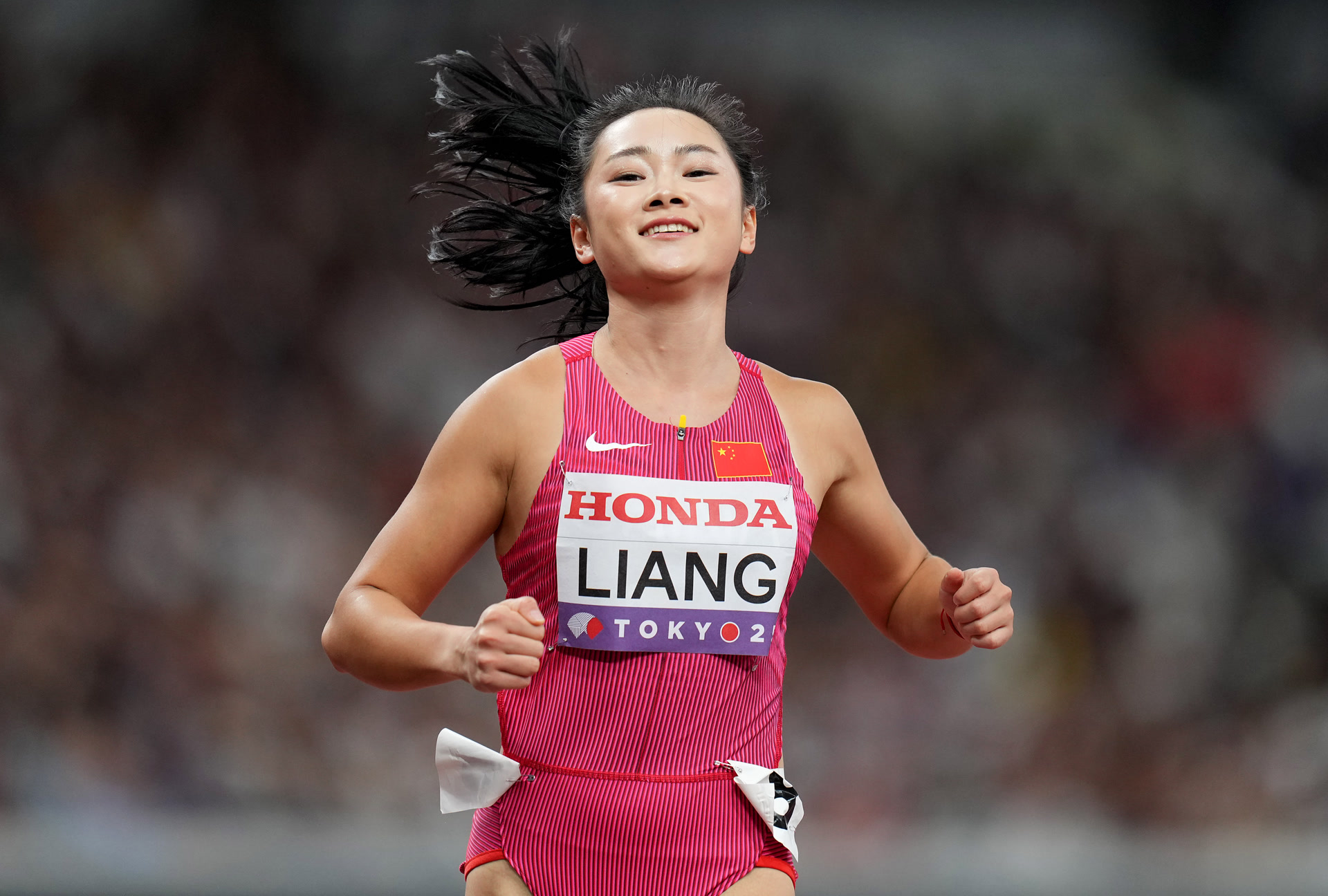 六名 六名