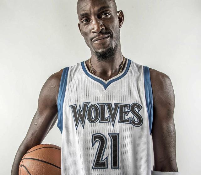 精神象征, 次抢断以及, 的号码高悬 精神象征, 次抢断以及, 的号码高悬