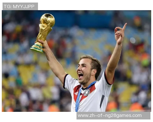 《揭开黑暗面：十大堕落球星的堕落历程与背后真相》